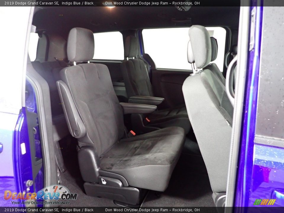 2019 Dodge Grand Caravan SE Indigo Blue / Black Photo #27