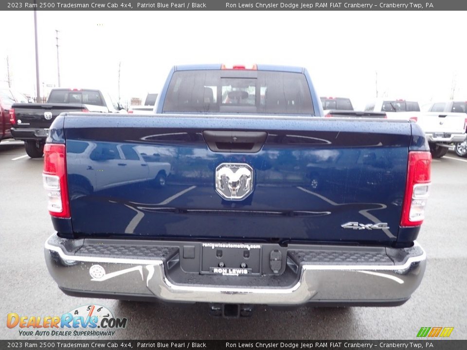 2023 Ram 2500 Tradesman Crew Cab 4x4 Patriot Blue Pearl / Black Photo #4