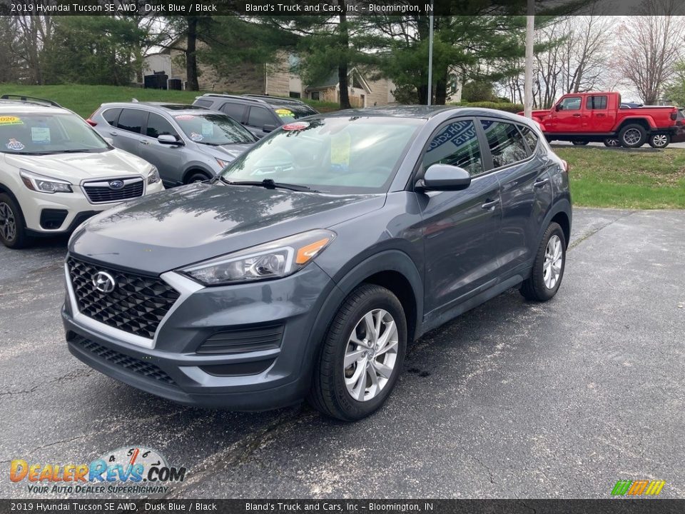 Front 3/4 View of 2019 Hyundai Tucson SE AWD Photo #2