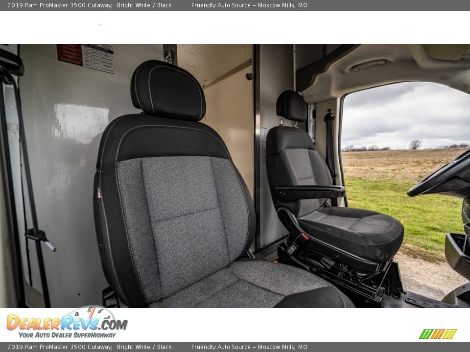 2019 Ram ProMaster 3500 Cutaway Bright White / Black Photo #15