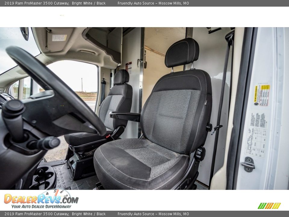 2019 Ram ProMaster 3500 Cutaway Bright White / Black Photo #23