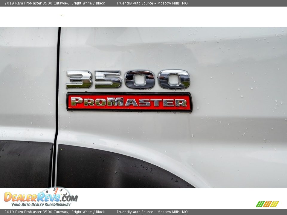 2019 Ram ProMaster 3500 Cutaway Bright White / Black Photo #26