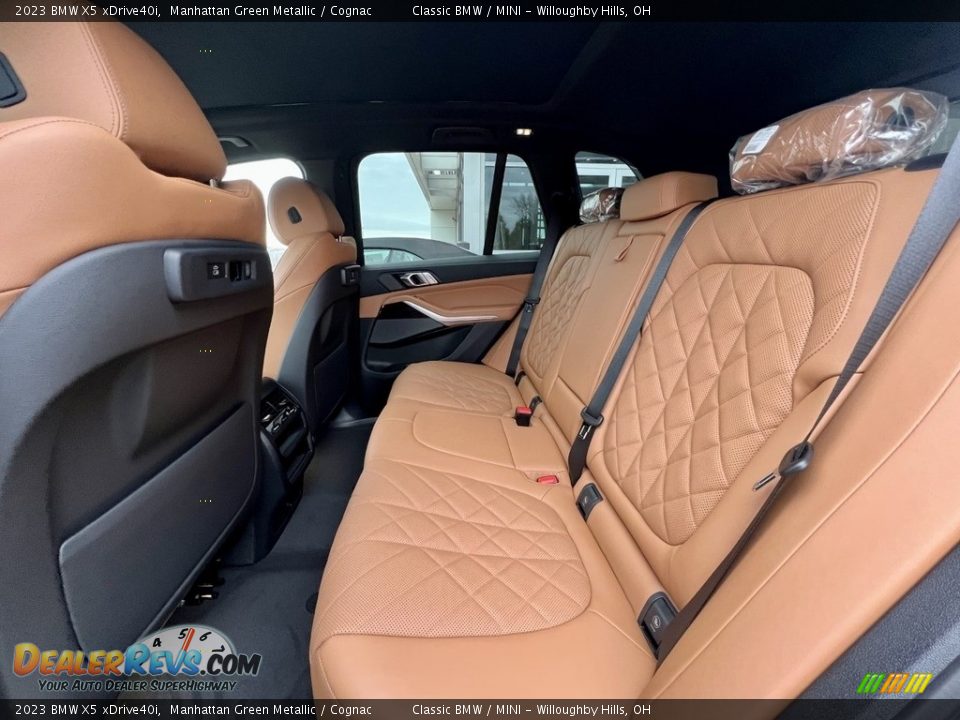 Rear Seat of 2023 BMW X5 xDrive40i Photo #4