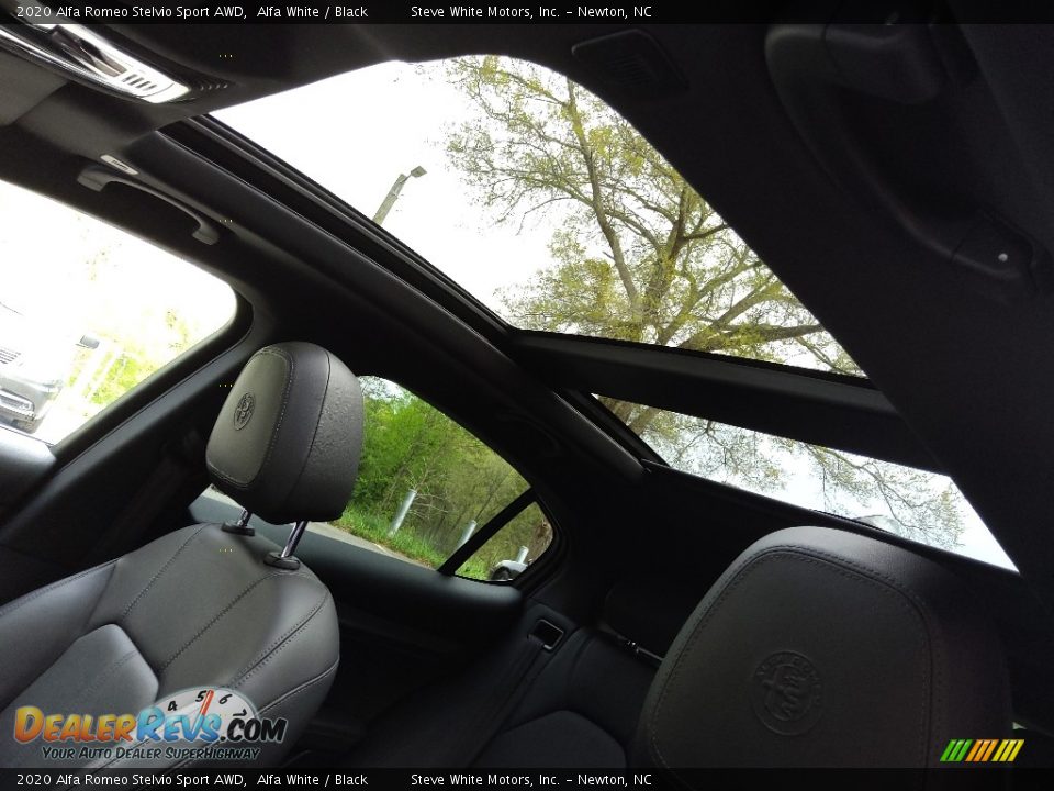 Sunroof of 2020 Alfa Romeo Stelvio Sport AWD Photo #30