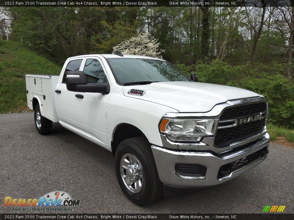 2023 Ram 3500 Tradesman Crew Cab 4x4 Chassis Bright White / Diesel Gray/Black Photo #4