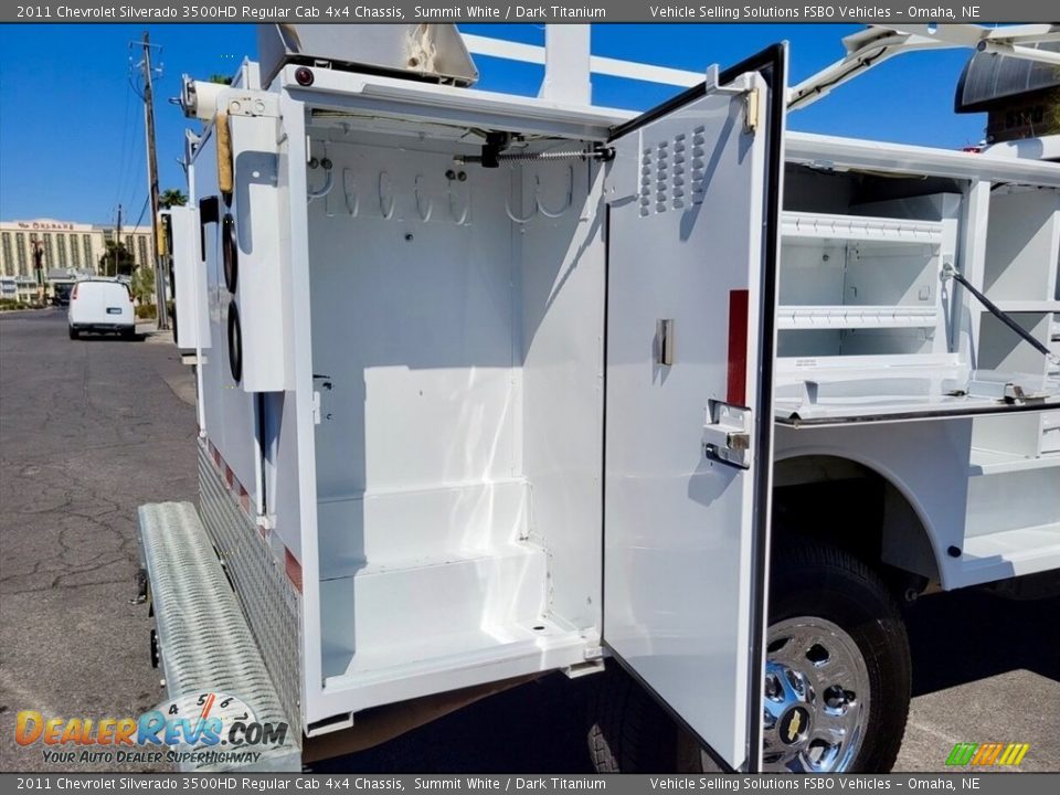 2011 Chevrolet Silverado 3500HD Regular Cab 4x4 Chassis Summit White / Dark Titanium Photo #9