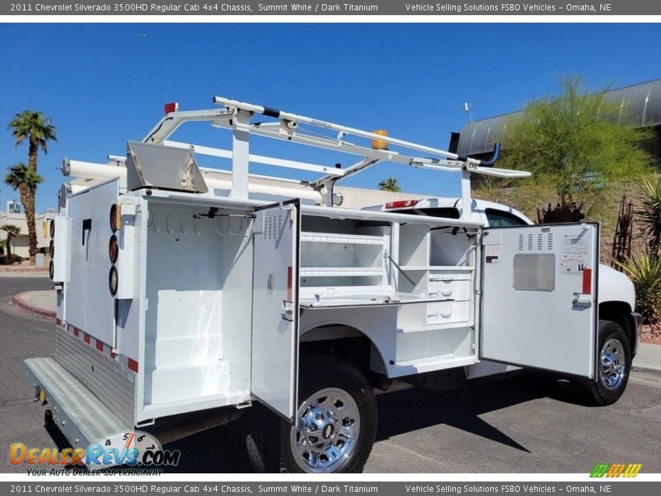 2011 Chevrolet Silverado 3500HD Regular Cab 4x4 Chassis Summit White / Dark Titanium Photo #18