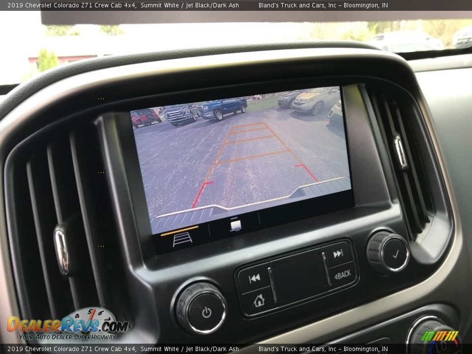 Controls of 2019 Chevrolet Colorado Z71 Crew Cab 4x4 Photo #21