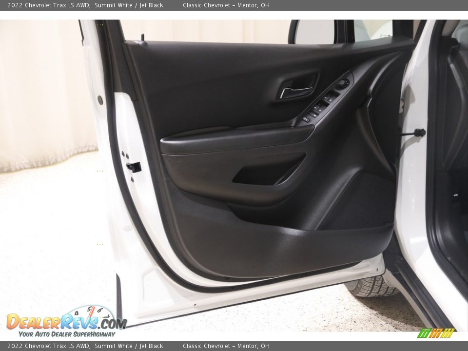 2022 Chevrolet Trax LS AWD Summit White / Jet Black Photo #4