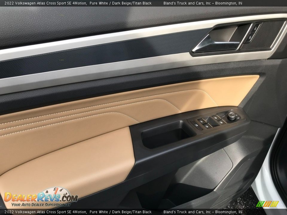 2022 Volkswagen Atlas Cross Sport SE 4Motion Pure White / Dark Beige/Titan Black Photo #14