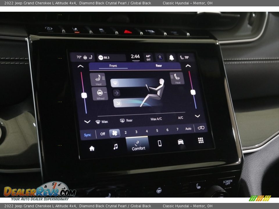 2022 Jeep Grand Cherokee L Altitude 4x4 Diamond Black Crystal Pearl / Global Black Photo #11