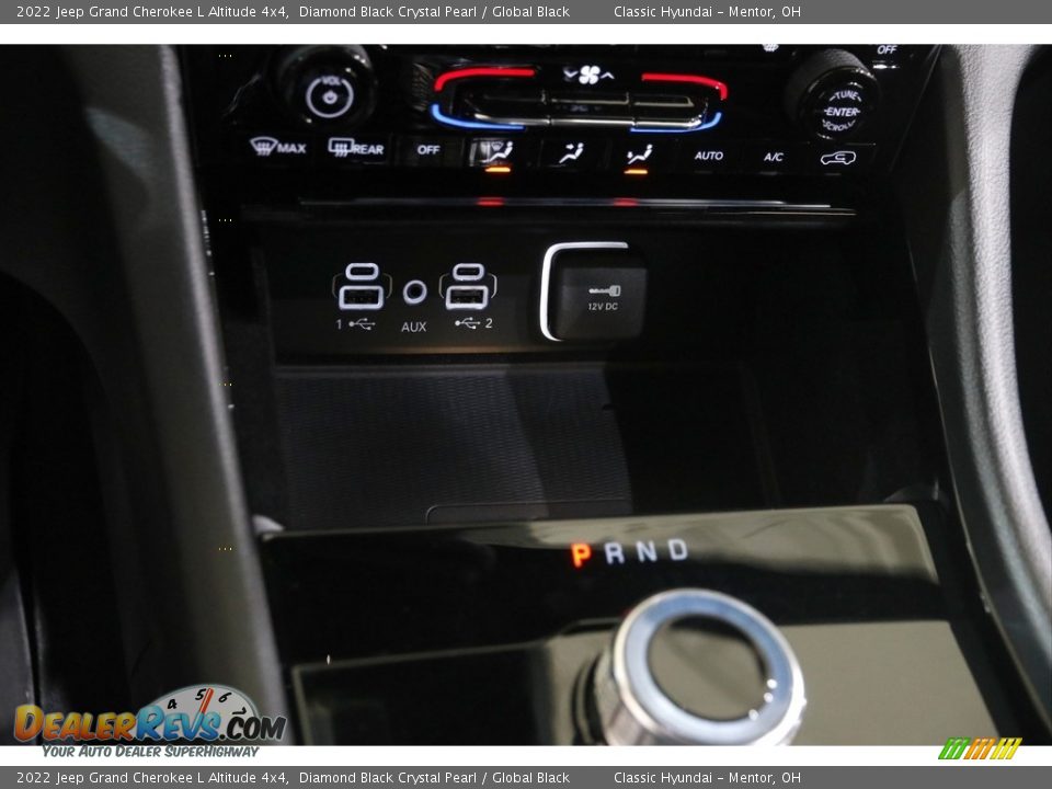 2022 Jeep Grand Cherokee L Altitude 4x4 Diamond Black Crystal Pearl / Global Black Photo #16
