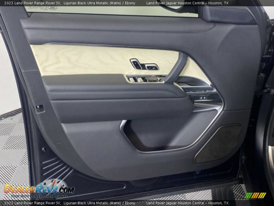 Door Panel of 2023 Land Rover Range Rover SV Photo #13