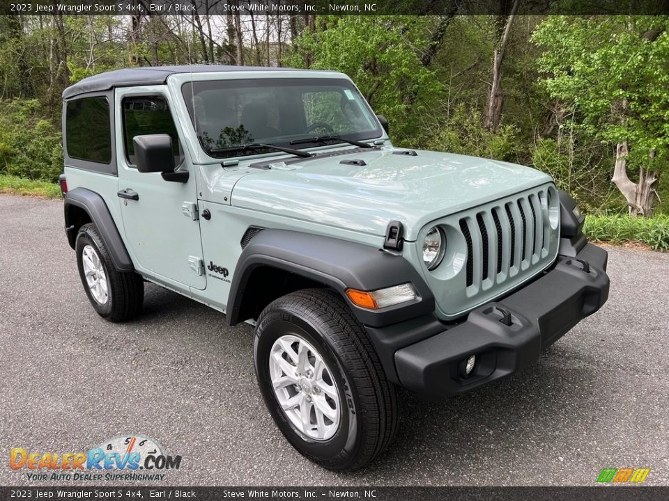 Front 3/4 View of 2023 Jeep Wrangler Sport S 4x4 Photo #4