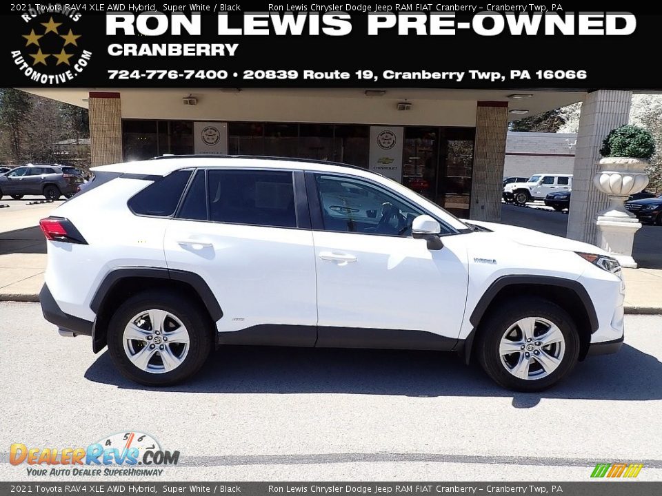 2021 Toyota RAV4 XLE AWD Hybrid Super White / Black Photo #1