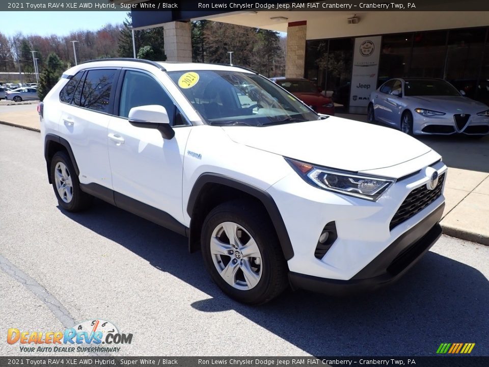 2021 Toyota RAV4 XLE AWD Hybrid Super White / Black Photo #2