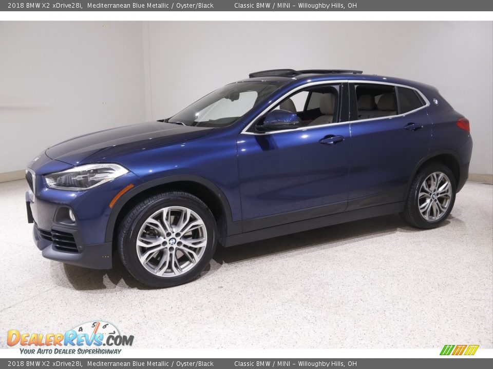 Front 3/4 View of 2018 BMW X2 xDrive28i Photo #3