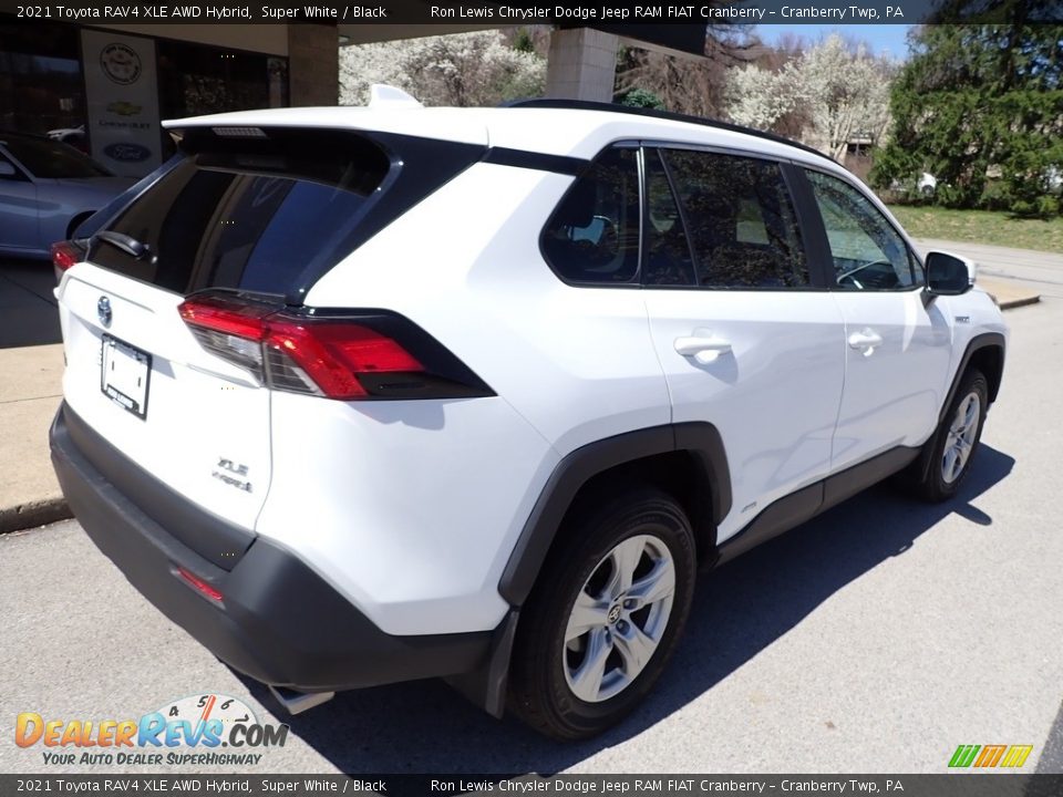 2021 Toyota RAV4 XLE AWD Hybrid Super White / Black Photo #8