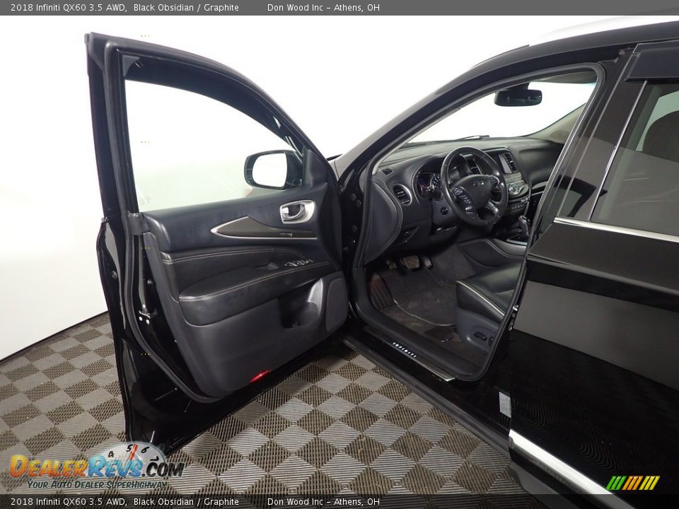 Door Panel of 2018 Infiniti QX60 3.5 AWD Photo #17