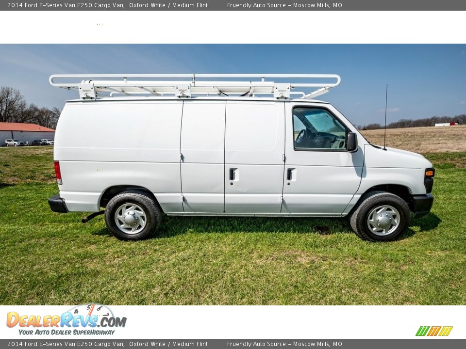 2014 Ford E-Series Van E250 Cargo Van Oxford White / Medium Flint Photo #2