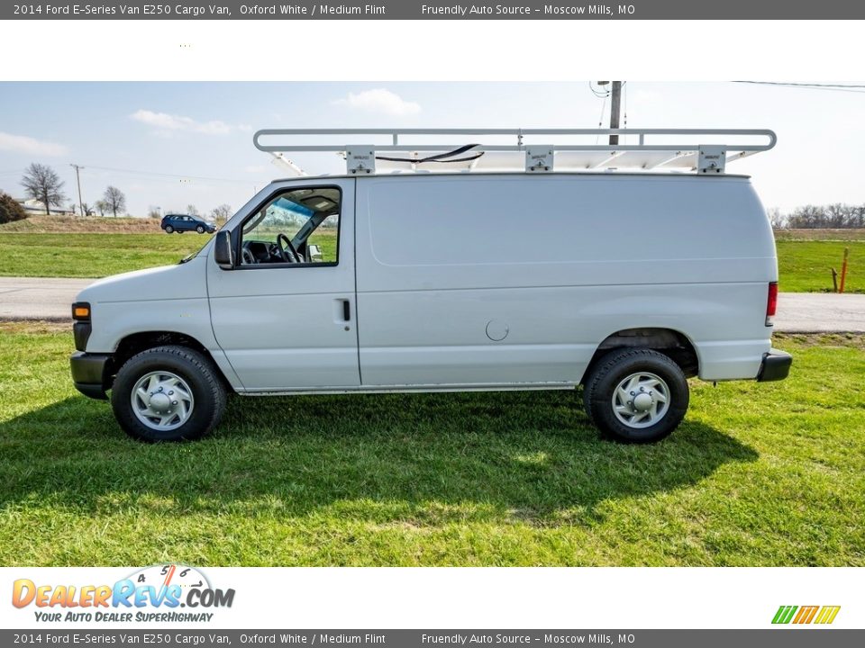 2014 Ford E-Series Van E250 Cargo Van Oxford White / Medium Flint Photo #10