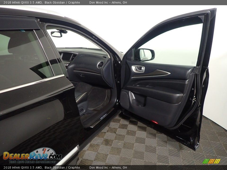 Door Panel of 2018 Infiniti QX60 3.5 AWD Photo #35