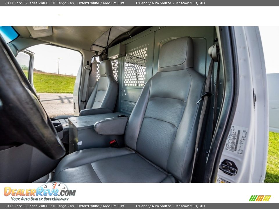 2014 Ford E-Series Van E250 Cargo Van Oxford White / Medium Flint Photo #18