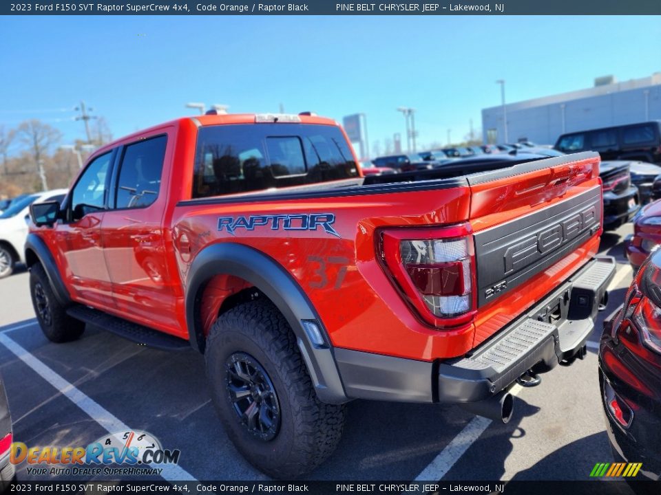 2023 Ford F150 SVT Raptor SuperCrew 4x4 Code Orange / Raptor Black Photo #4