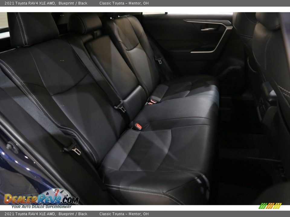 2021 Toyota RAV4 XLE AWD Blueprint / Black Photo #16