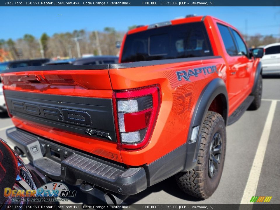 2023 Ford F150 SVT Raptor SuperCrew 4x4 Code Orange / Raptor Black Photo #6