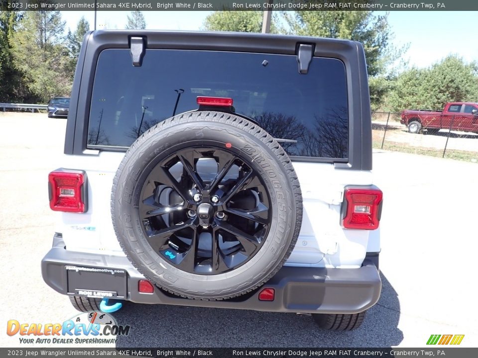 2023 Jeep Wrangler Unlimited Sahara 4XE Hybrid Bright White / Black Photo #4