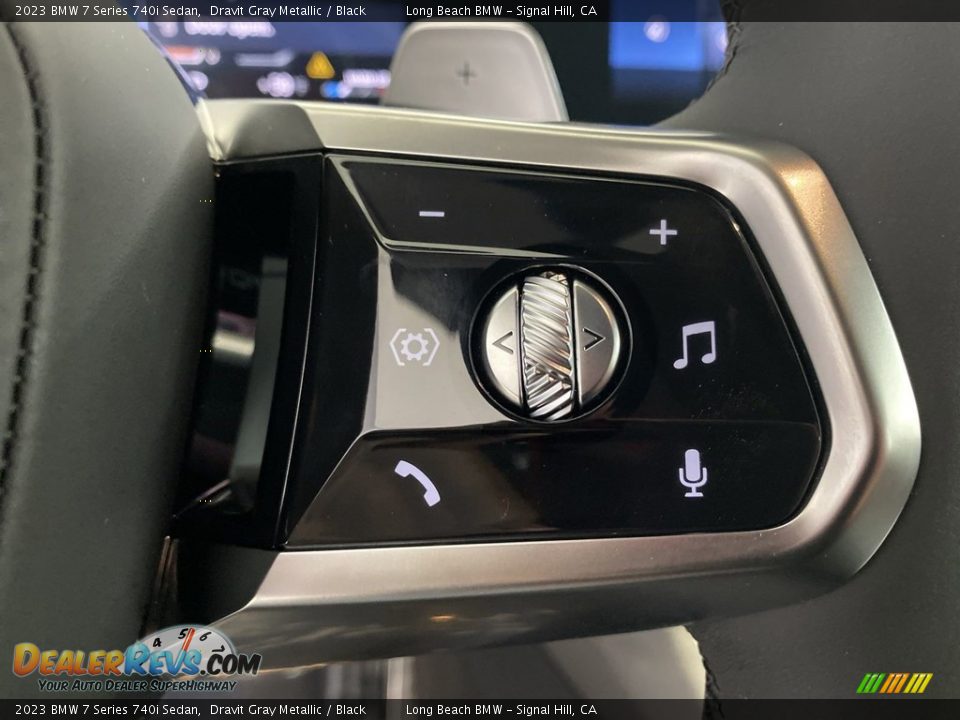 2023 BMW 7 Series 740i Sedan Steering Wheel Photo #16