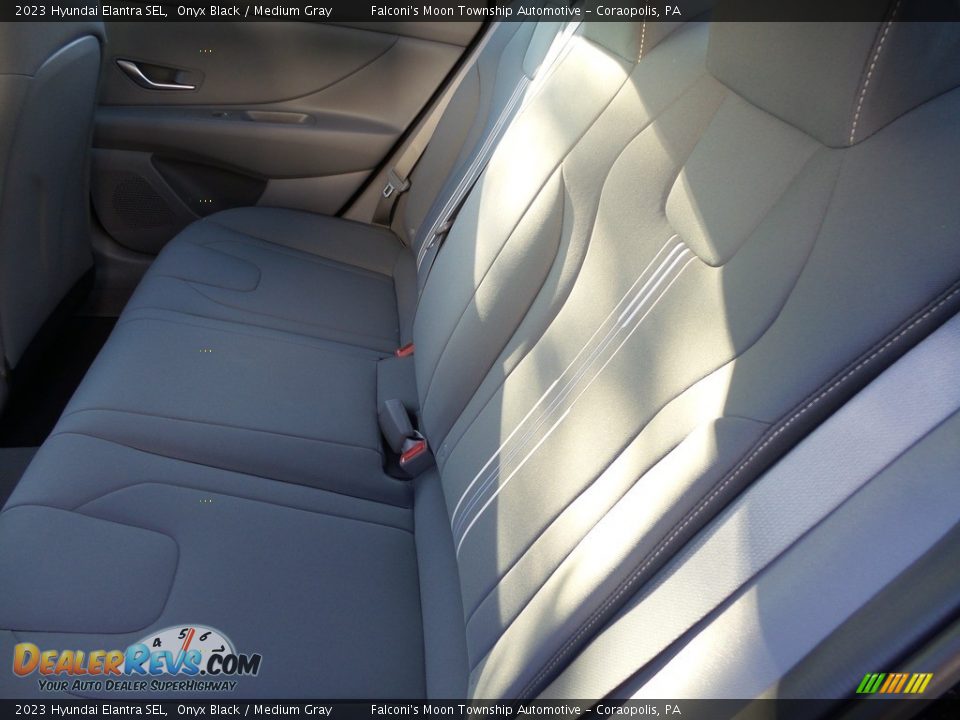 2023 Hyundai Elantra SEL Onyx Black / Medium Gray Photo #11