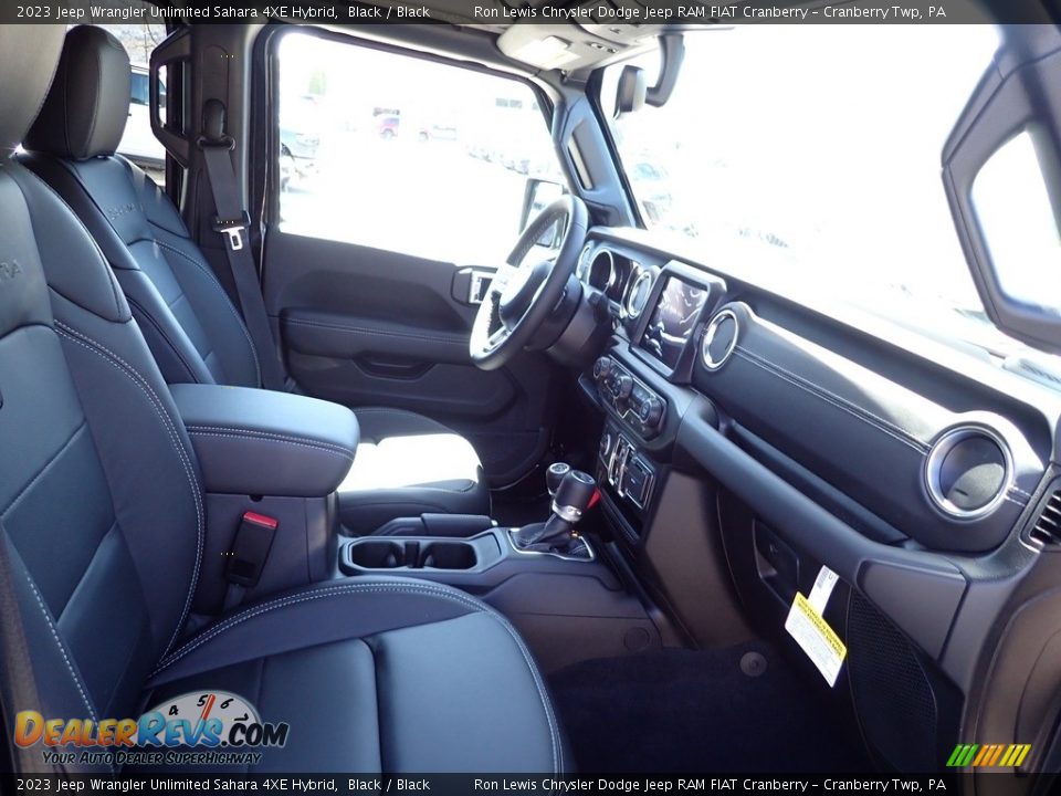 2023 Jeep Wrangler Unlimited Sahara 4XE Hybrid Black / Black Photo #10
