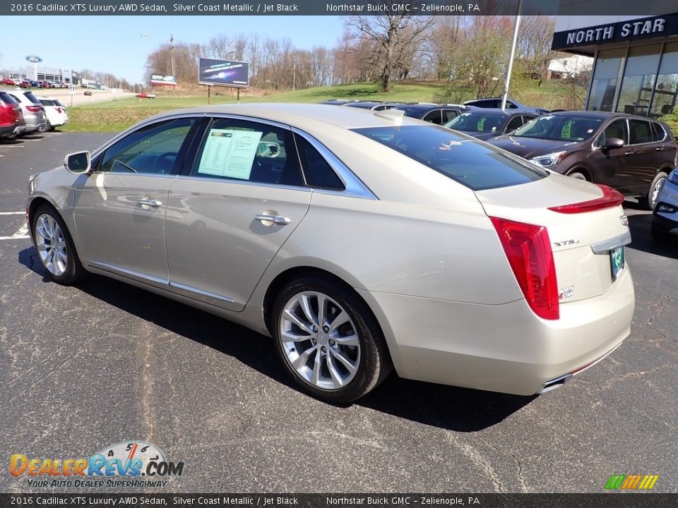 2016 Cadillac XTS Luxury AWD Sedan Silver Coast Metallic / Jet Black Photo #3