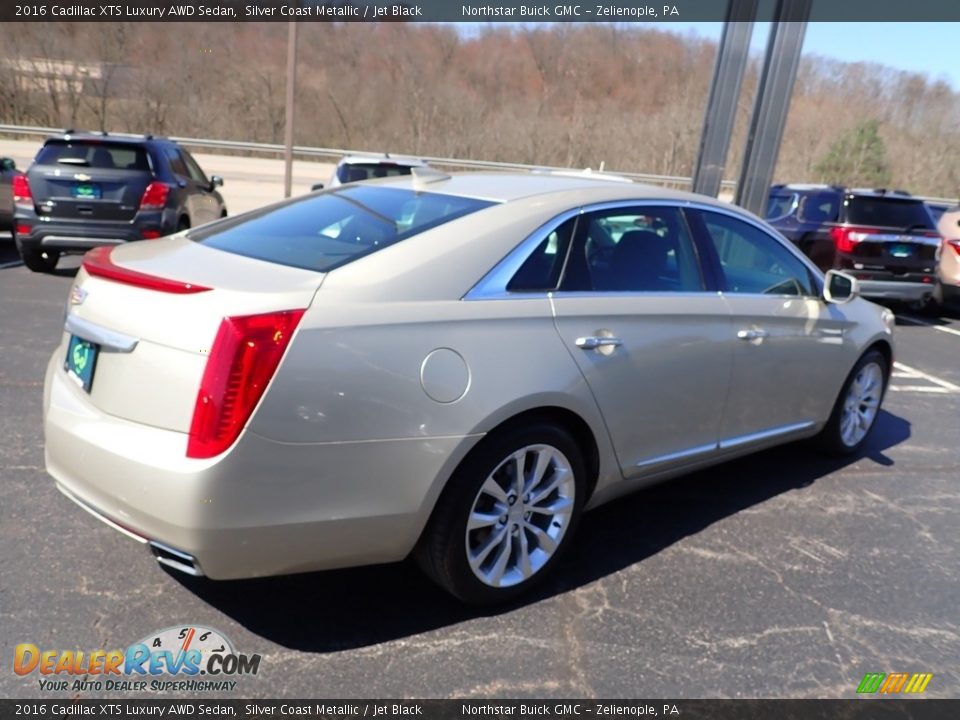 2016 Cadillac XTS Luxury AWD Sedan Silver Coast Metallic / Jet Black Photo #7