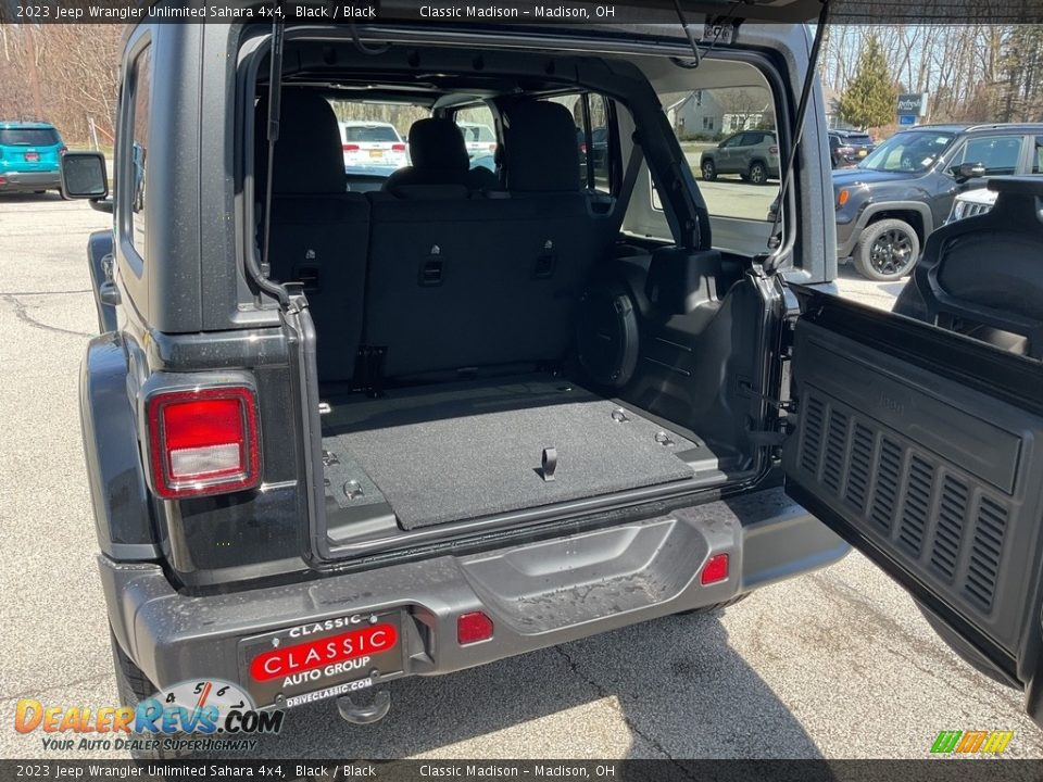 2023 Jeep Wrangler Unlimited Sahara 4x4 Black / Black Photo #12