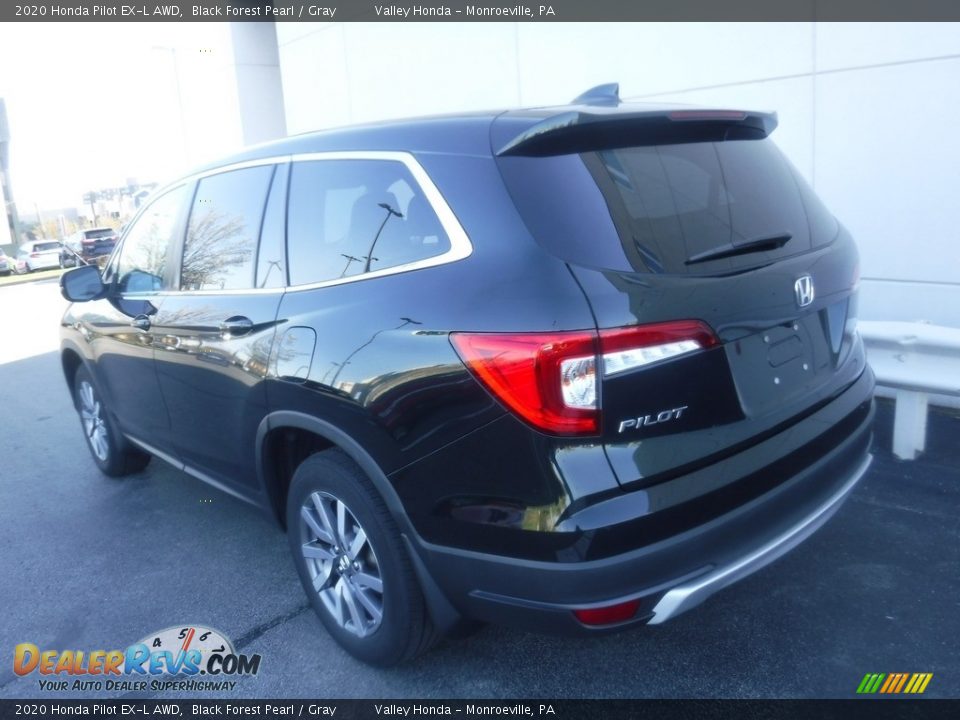 2020 Honda Pilot EX-L AWD Black Forest Pearl / Gray Photo #10