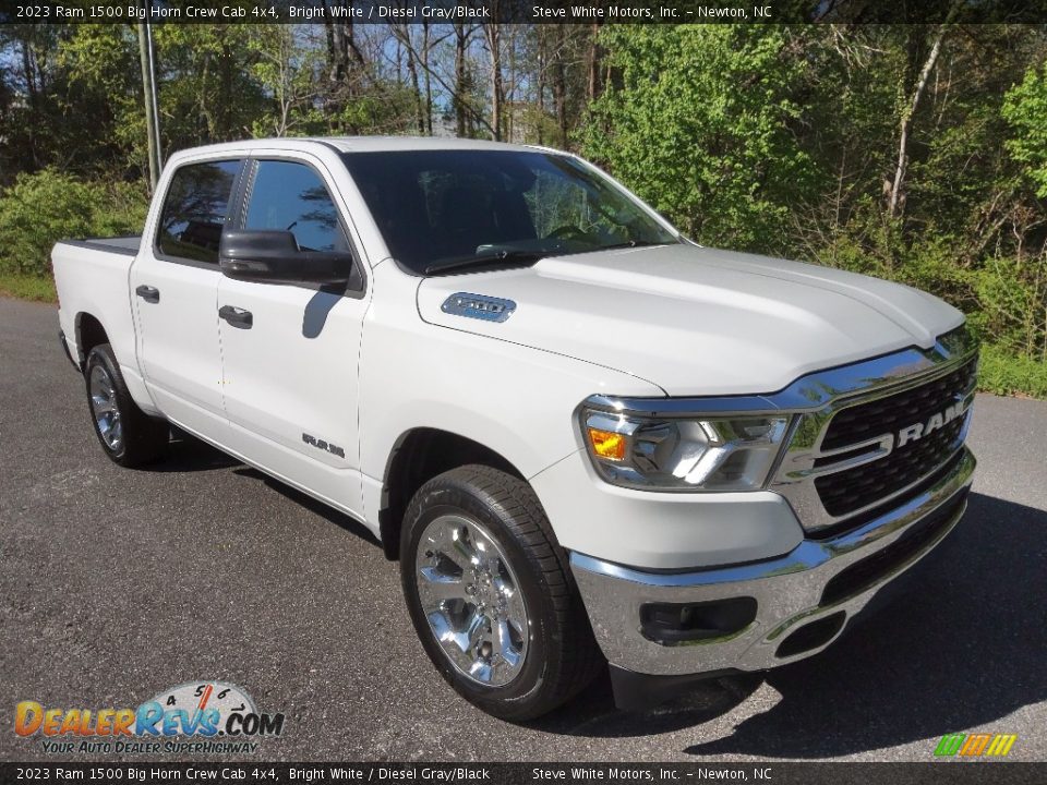 2023 Ram 1500 Big Horn Crew Cab 4x4 Bright White / Diesel Gray/Black Photo #4