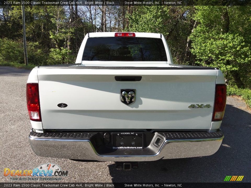 2023 Ram 1500 Classic Tradesman Crew Cab 4x4 Bright White / Black Photo #7