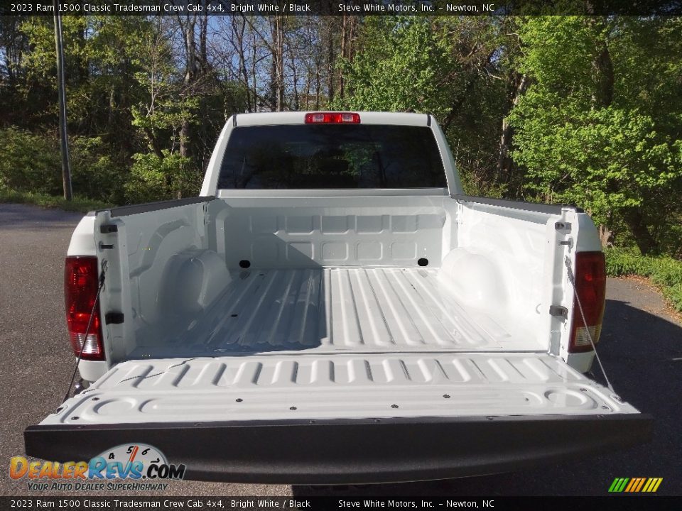 2023 Ram 1500 Classic Tradesman Crew Cab 4x4 Bright White / Black Photo #8