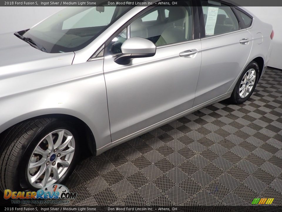 2018 Ford Fusion S Ingot Silver / Medium Light Stone Photo #10