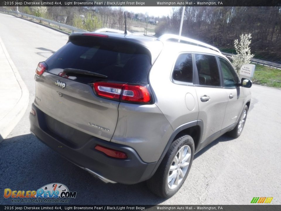 2016 Jeep Cherokee Limited 4x4 Light Brownstone Pearl / Black/Light Frost Beige Photo #17