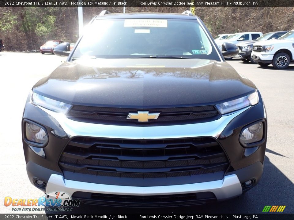 2022 Chevrolet TrailBlazer LT AWD Mosaic Black Metallic / Jet Black Photo #9