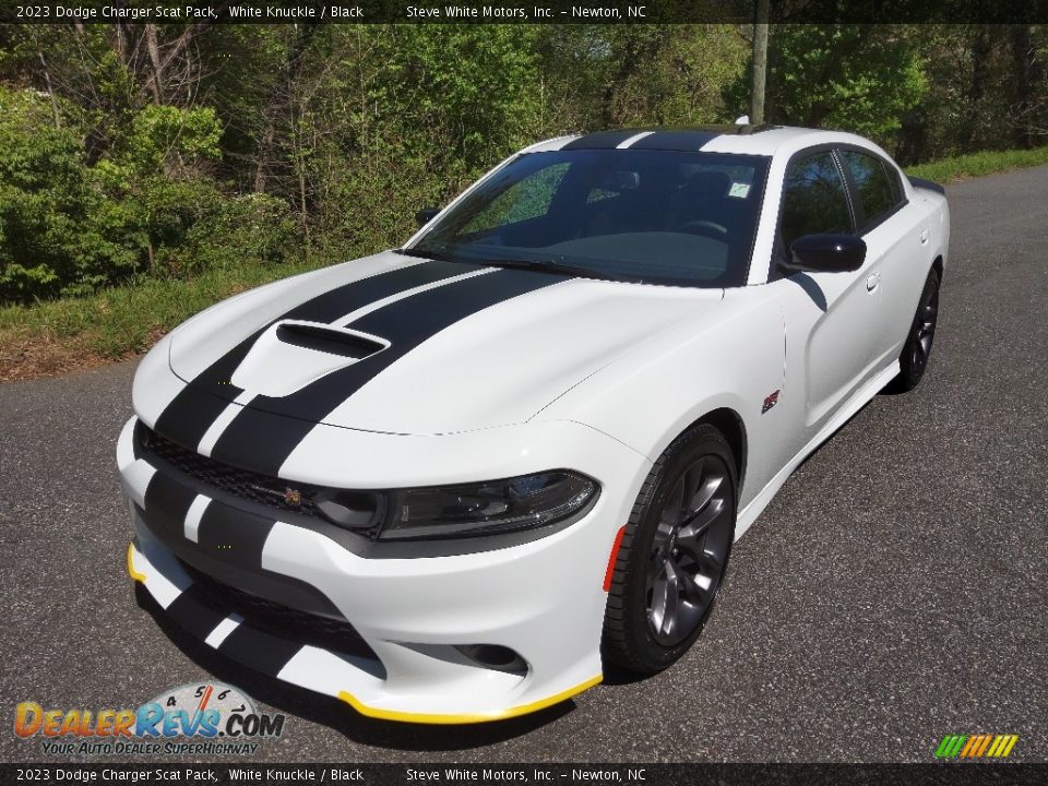 Front 3/4 View of 2023 Dodge Charger Scat Pack Photo #2