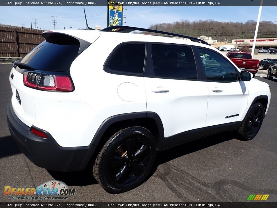 2020 Jeep Cherokee Altitude 4x4 Bright White / Black Photo #6