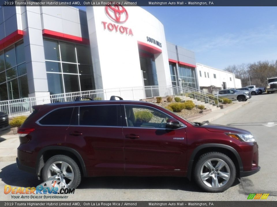 2019 Toyota Highlander Hybrid Limited AWD Ooh La La Rouge Mica / Almond Photo #2