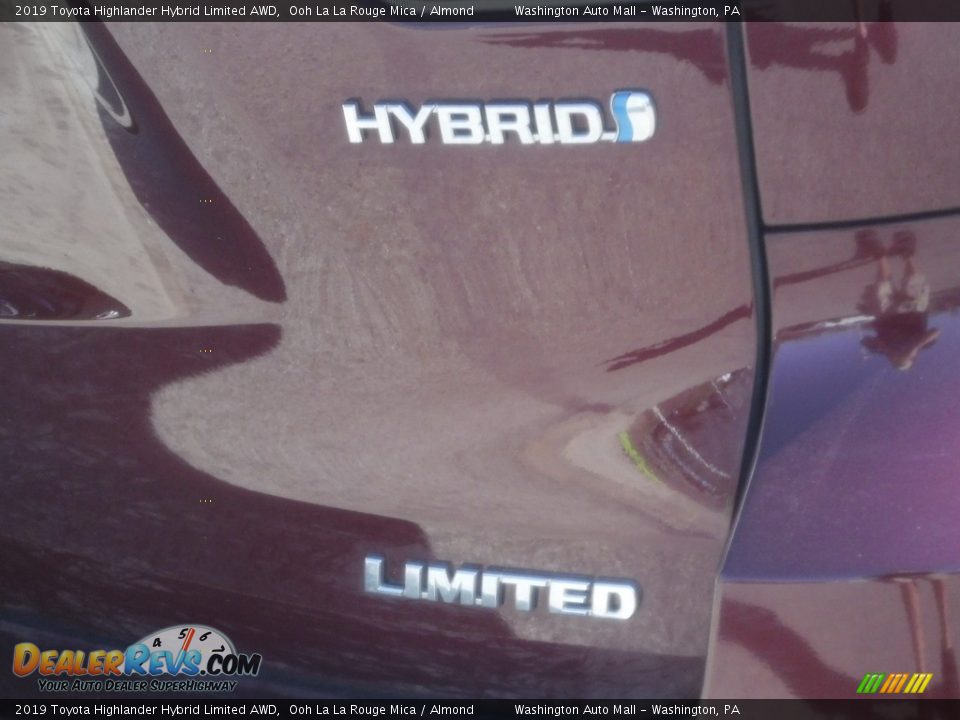 2019 Toyota Highlander Hybrid Limited AWD Ooh La La Rouge Mica / Almond Photo #18
