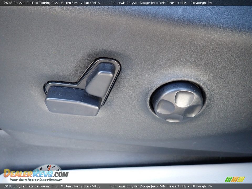 2018 Chrysler Pacifica Touring Plus Molten Silver / Black/Alloy Photo #17