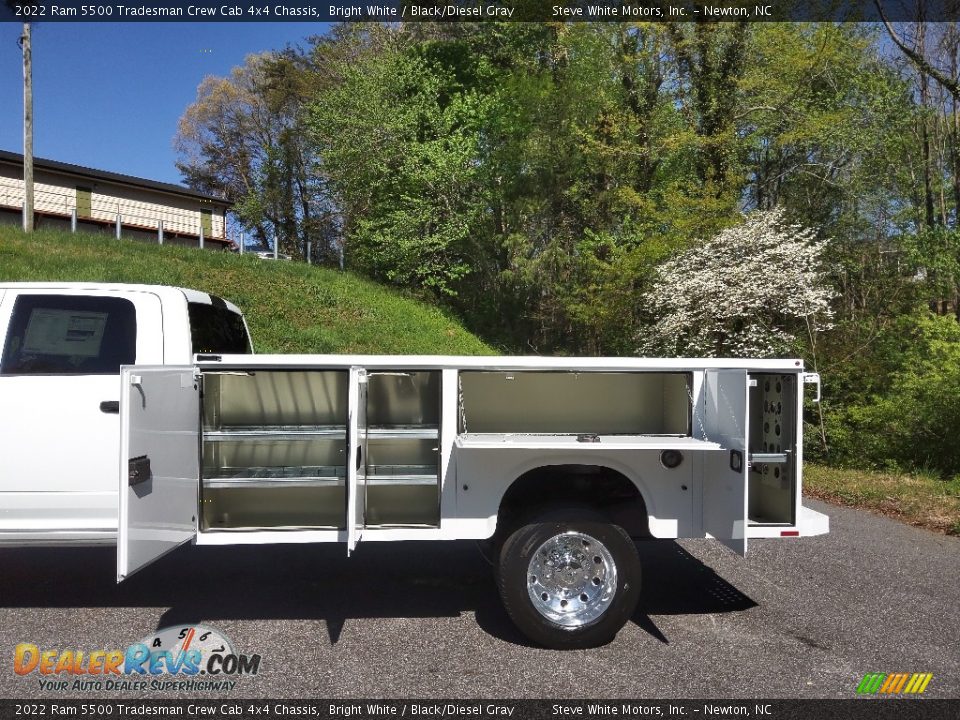 2022 Ram 5500 Tradesman Crew Cab 4x4 Chassis Bright White / Black/Diesel Gray Photo #11